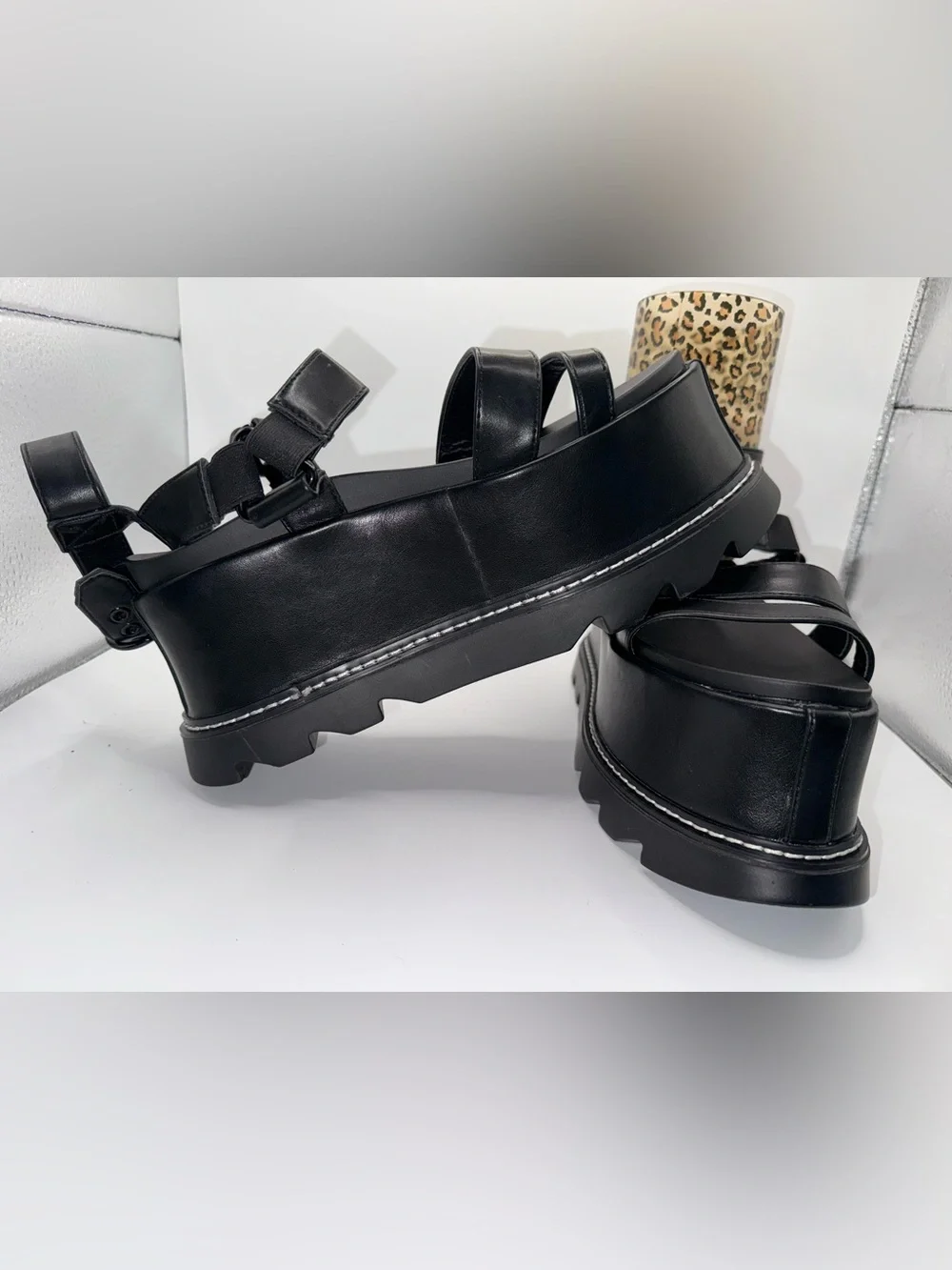 Lamoda Chunky Platform Sandals | Brand New | Women’s US 7 / EU 38 🖤
